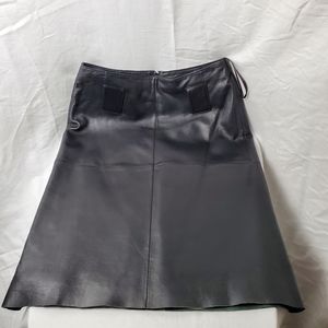VS2 Black Smooth Leather Pencil Skirt Size 8